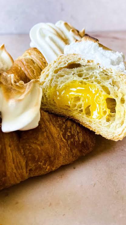 Lemon Pie Croissant